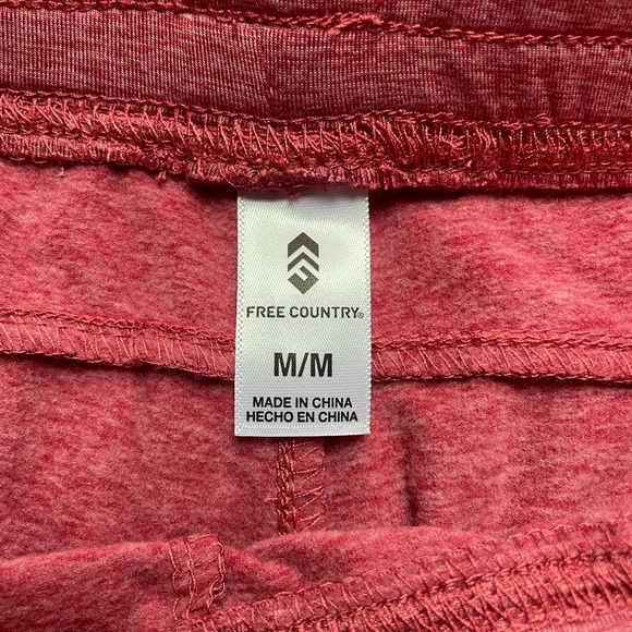 Free Country Women's Medium Knit Moisture wicking shorts with pockets - Picture 5 of 8